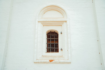 Fototapeta na wymiar window in the old building