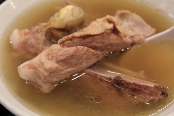 シンガポールで有名なバクテーの写真