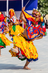 インド、ブッダガヤにあるブータン寺院でのチベット仏教の踊り、マスクダンス