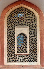 Arced carved window in Humayun's Tomb, Delhi - UNESCO World Heritage Centre