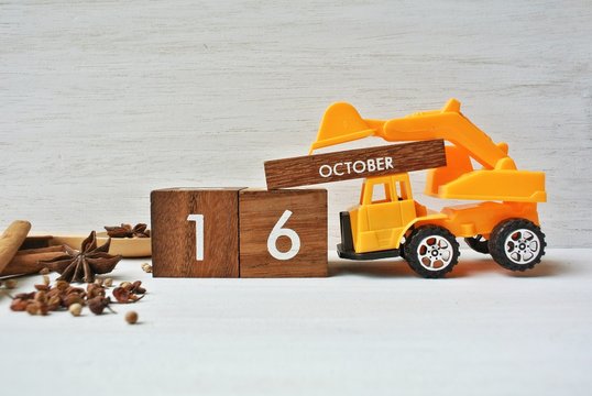 Wooden calendar on October 16,World food day.