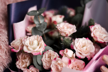 beautiful bouquet of pink roses
