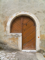 Fototapeta na wymiar old brown door