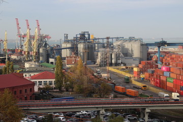 Fototapeta na wymiar landscape of the seaport. Beautiful industrial look