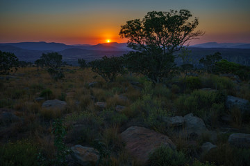Fototapeta na wymiar sunset at three rondavels lookout in blyde river canyon, south africa 27