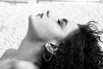 Naklejka premium sensual female profile