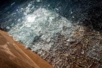 Glasscherben im Wertstoffcontainer