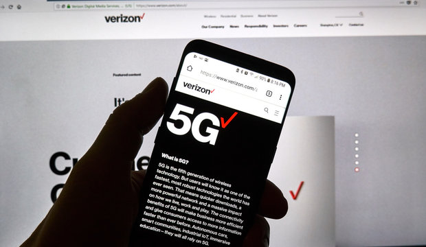 Verizon 5g Official Web Page On A Cellphone.