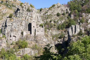 Mittelalterliche Burg in der Ortschaft Borne, Ardeche, Frankreich