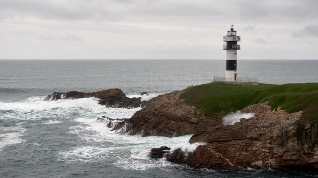 Faro En La Costa Atlantica