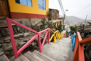 Fototapeta na wymiar cerro con escaleras