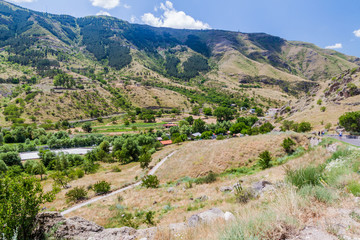 Fototapeta na wymiar Mtkvari river valley near Vardzia, Georgia