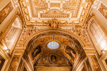 Fototapeta premium VALLETTA, MALTA - NOVEMBER 7, 2017: Interior of St John's Co-Cathedral in Valletta, Malta