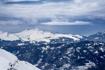 Fototapeta na wymiar Panorama of winter snowy Alps