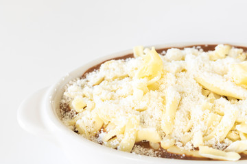 焼く前の手作りミートソースドリア