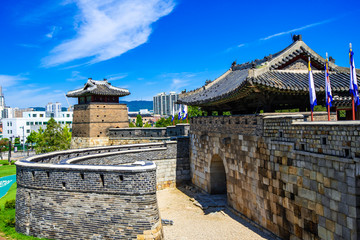 Fototapeta na wymiar Fortress in Suwon, Hwaseong Fortress is the wall surrounding the center of Suwon seoul,South Korea.