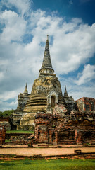 Fototapeta premium Old temple in Autthaya (Thailand) 