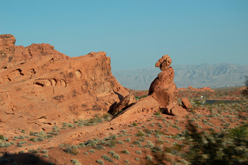 arches national park valley of fire desert balancing rock