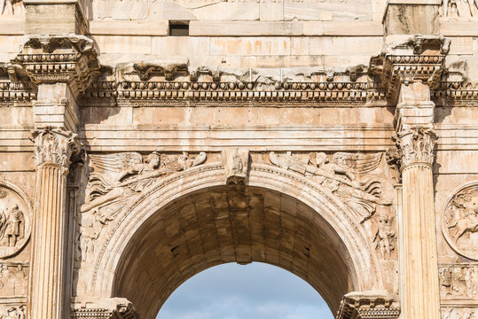 Römertor Bilder – Durchsuchen 838 Archivfotos, Vektorgrafiken und ...