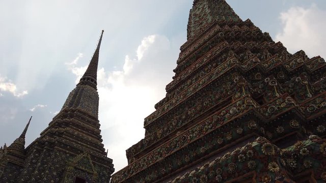 4K Big pagoda and thai art architecture in Wat Pho