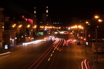 Fototapeta na wymiar traffic at night 2
