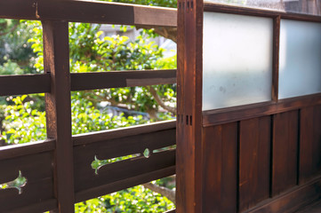 日本建築の2階と手すり