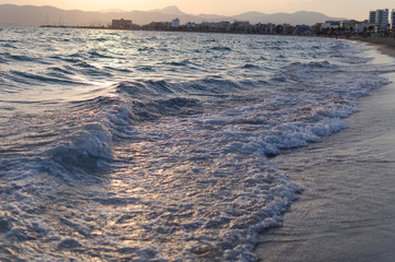 OLAS ATARDECER PLAYA MALLORCA ARENAL
