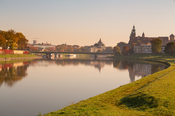 Fototapeta na wymiar Cracow. View across the river to the historic part of the city
