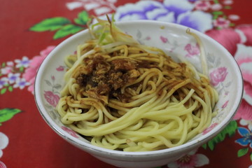 台湾で有名な油麺の写真