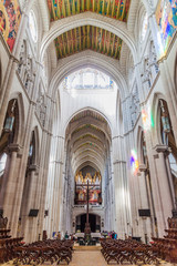 Fototapeta na wymiar MADRID, SPAIN - OCTOBER 22, 2017: Interior of Almudena Cathedral in Madrid, Spain