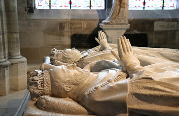  Basilique St Denis, paris, france, statue, church, sculpture, cathedral, architecture, religion, art, saint, ancient, monument, stone, old, catholic, detail,