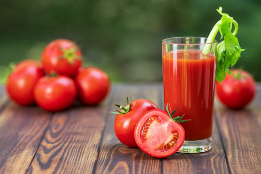 tomato juice in glass