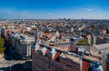 Obraz premium Aerial view of city center of Vienna with churches and beautiful old buildings