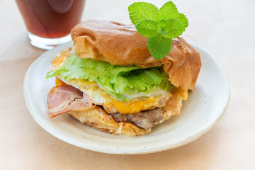 ハンバーガー