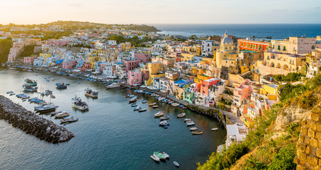 Panoramic sight of the beautiful island of Procida, near Napoli, Campania region, Italy. - obrazy, fototapety, plakaty