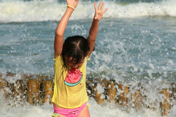  girls spend their summer vacations at the pier by the sea