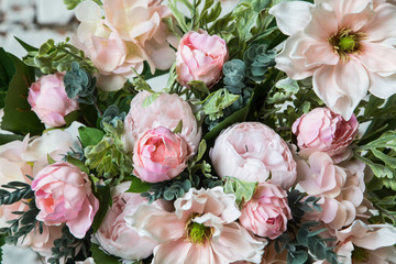 Obraz na płótnie Canvas Luxury floral arrangement of pink and white flowers.