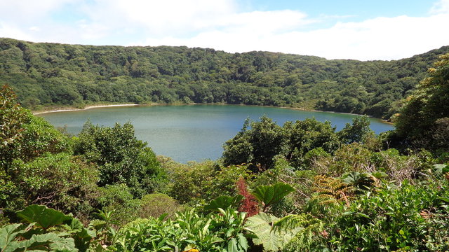 Laguna Botos