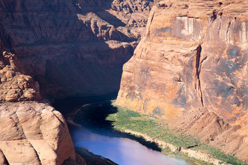 Fototapeta na wymiar Scenic Horseshoe Bend canyon overlooking Colorado River in Arizona, USA