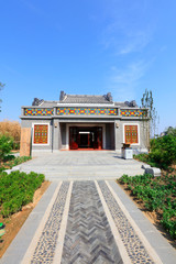 Obraz premium Ancient Chinese traditional architecture in the park