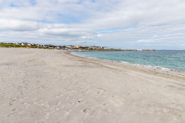 Port, village and beach in Inisheer island