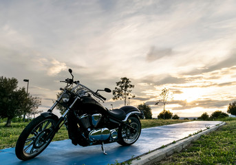 Obraz na płótnie Canvas Sunset and a bike