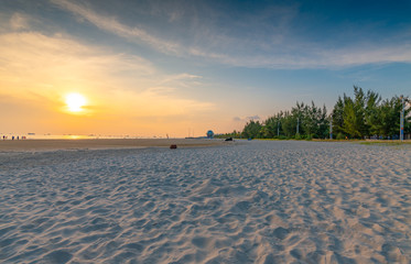 Evening scenery at Silver Beach in the Northwest Sea