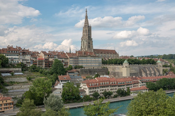 Fototapeta na wymiar Panoramic view on Bern Minster and historic old town of Bern