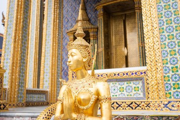 Obraz premium statue of buddha of Wat Phra kaew in thailand