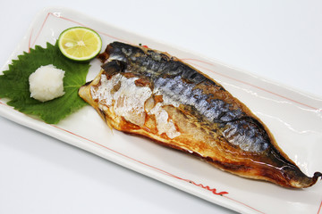 鯖の塩焼き