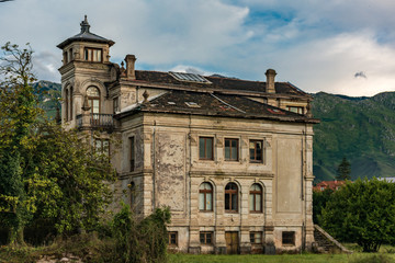 Fototapeta na wymiar Partaríu Palace finished building in 1898 built by the architect Valentín Ramón Lavín, horror movies have been filmed (Llanes, Asturias, Spain)