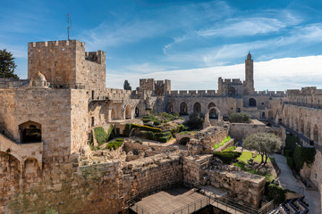 Fototapeta premium Wieża Dawida w starożytnej Cytadeli Jerozolimskiej na Starym Mieście w Jerozolimie, Izrael.