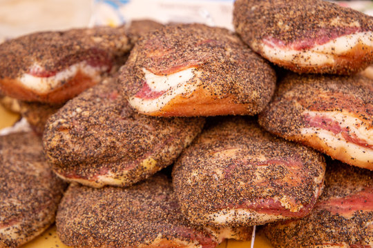 mortadelle ham pork salami, Italian production