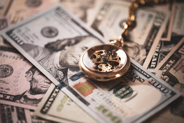 時は金なり